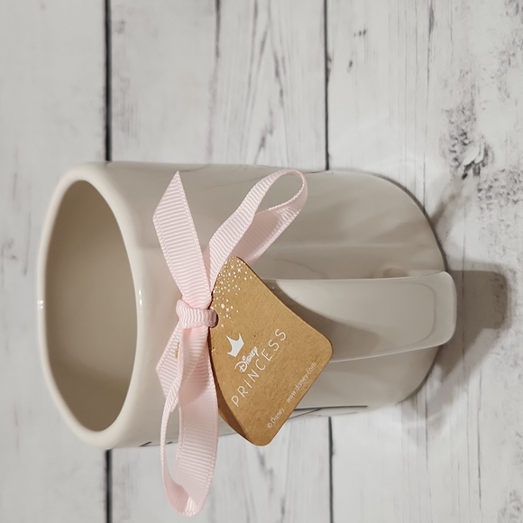 NWT Rae Dunn "Love Story" Princess Belle Mug - Picture 4 of 6